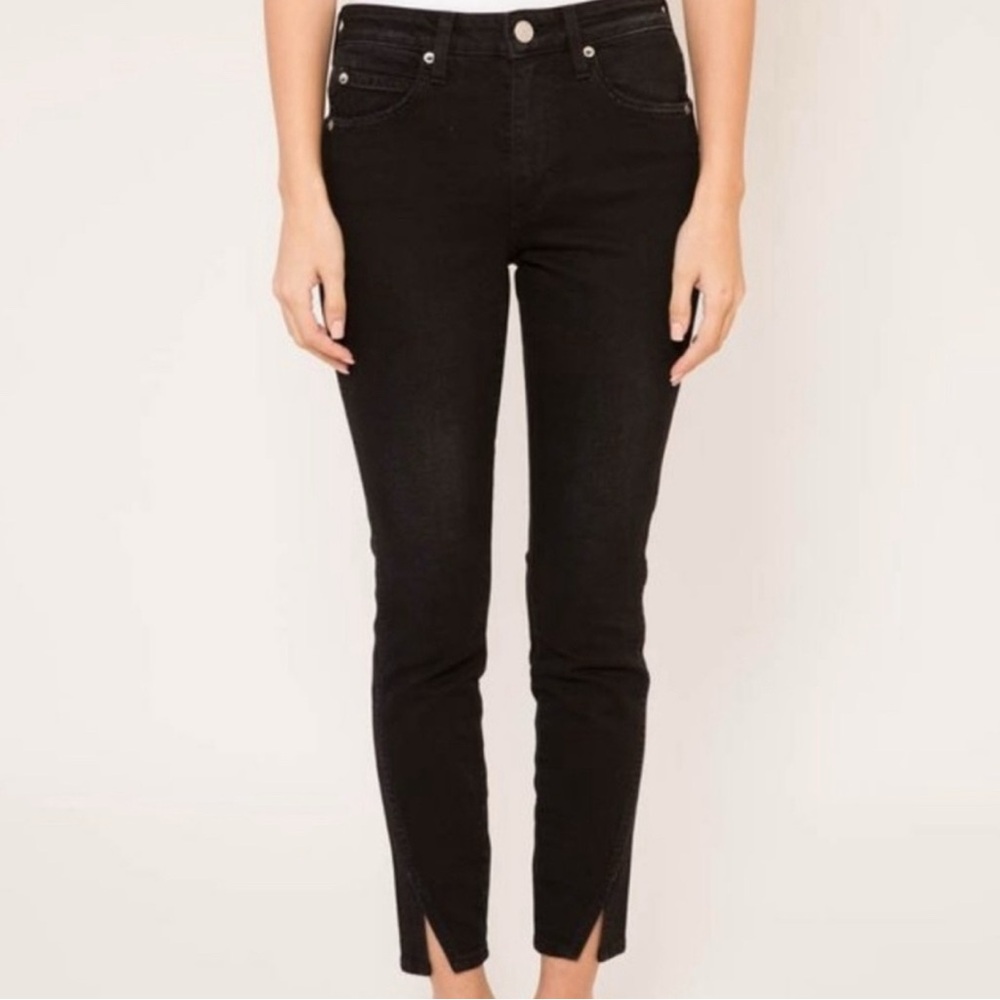 AMO Denim High Rise Twist in Black Magic Size 29